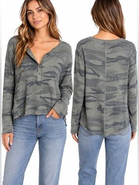 Splendid Women's Olive Camo Waffle Henley Top Size XS